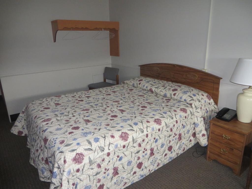 2Nd Street Inn & Suites Rochester Szoba fotó